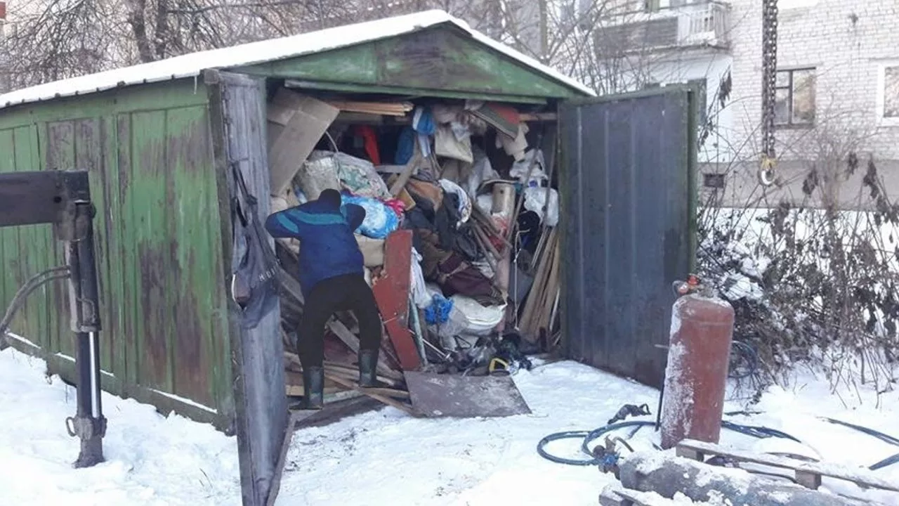 Вывоз мусора из гаража с гарантией чистоты в Клинцах в октябре
