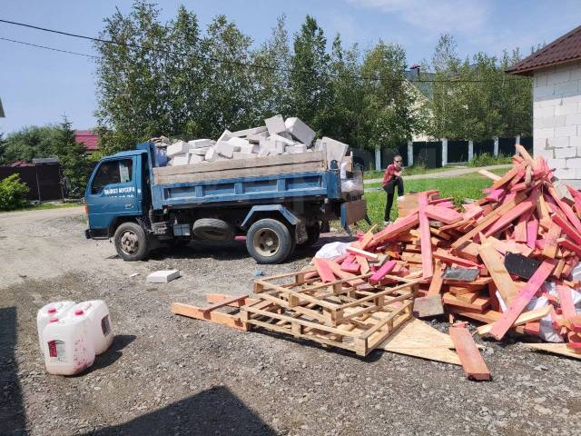 Вывоз мусора с чердака в Клинцах в октябре
