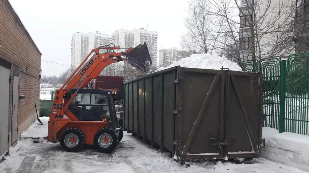 Вывоз снега контейнерами в Клинцах — цена от 3327 руб., заказать контейнер для снега в ПроМусор
